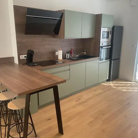 شقة Apparemment Avec Terrasse Proche Centre-ville