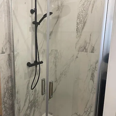 Apparemment Avec Terrasse Proche Centre-ville * Le Puy-en-Velay